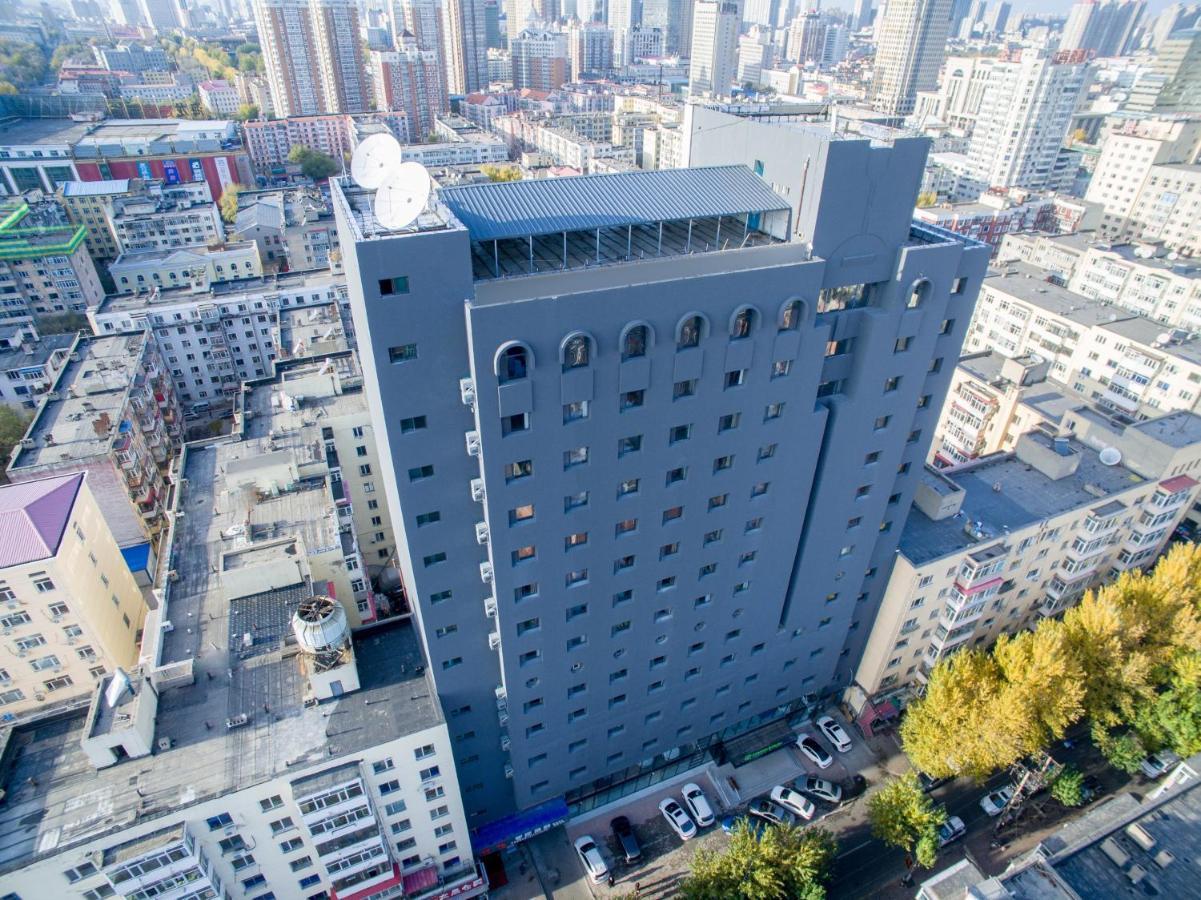哈尔滨南岗智选假日酒店 外观 照片